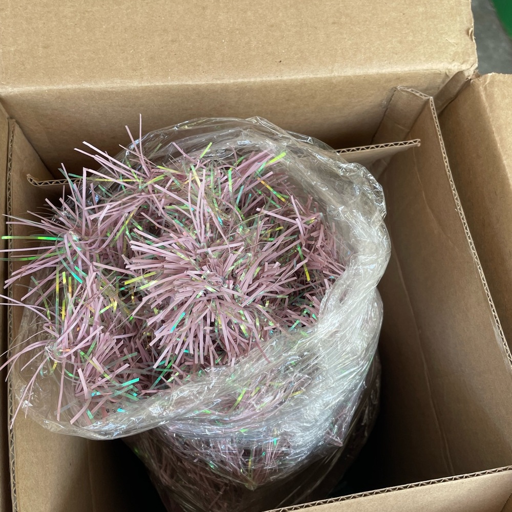 Elegant Pink Tinsel Home Decor Accent for GM peddler